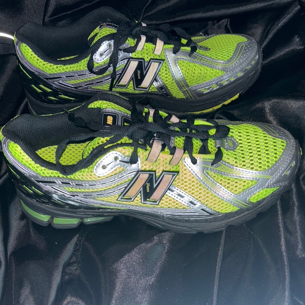 New Balance 1906 Green/Black  Running Shoes US Men’s 8.5